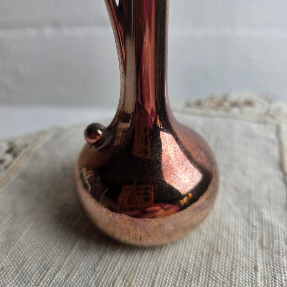Vintage Copper Color Bud Vase Mid Century Modern Sleek Handle Heavy - Picture 2 of 9